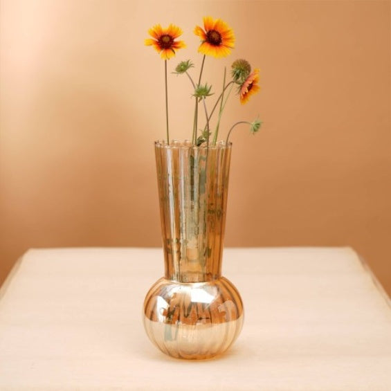 Whimsy Small Vase Elegant Decorative Accent For Home, Office & Events Modern Swirl Design For Floral Arrangements & Centerpieces
